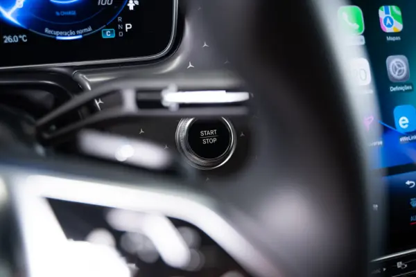 Mercedes-Benz EQE 300 Electric Art 21