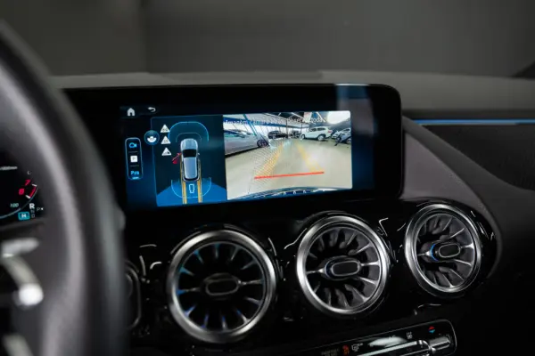 Mercedes-Benz GLA 250 e AMG Line 25