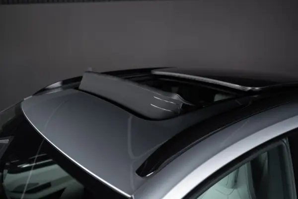 Porsche Macan Electric 13