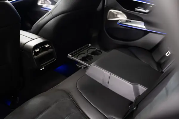 Mercedes-Benz E 300 de 4Matic AMG Line 46