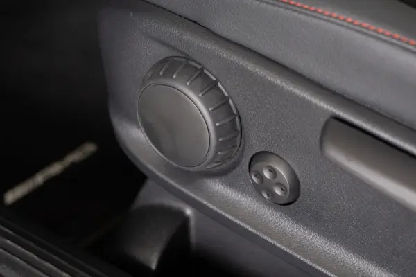 Mercedes-Benz GLA 250 e AMG Line 18