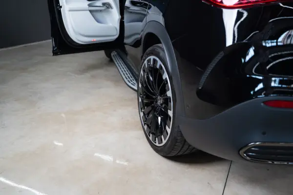 Mercedes-Benz EQE SUV 350+ AMG Line Premium 9