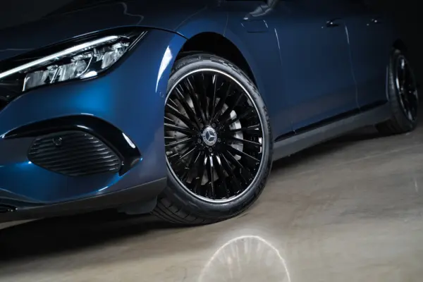 Mercedes-Benz EQE 300 Electric Art 7