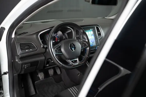 Renault Mégane Sport Tourer 1.5 Blue dCi GT Line 16