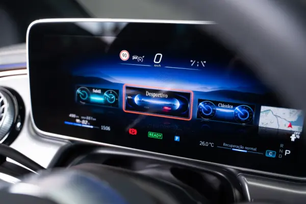 Mercedes-Benz EQE 300 Electric Art 20