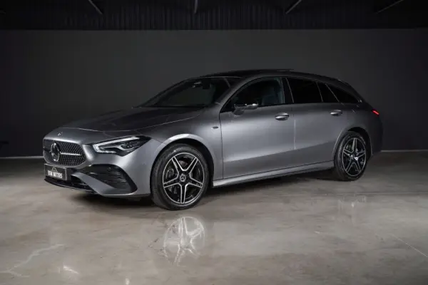 Mercedes-Benz CLA 250 e Shooting Brake AMG Line 51