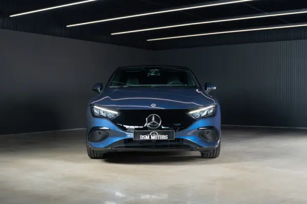 Mercedes-Benz EQE 300 Electric Art 3