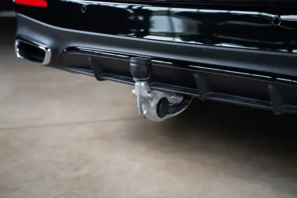 Mercedes-Benz E 300 e Station 55