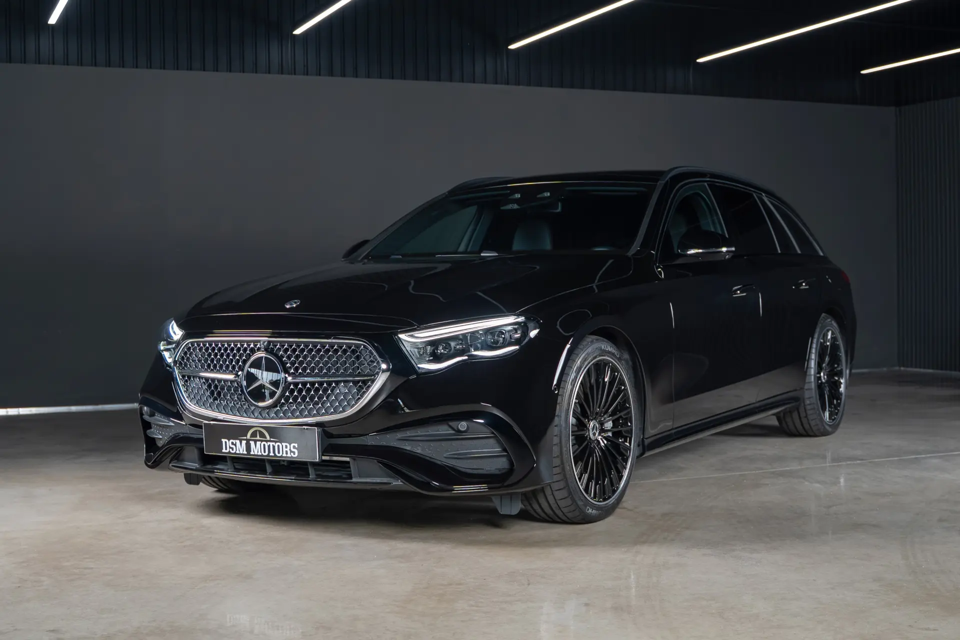 Mercedes-Benz E 300 e Station 1
