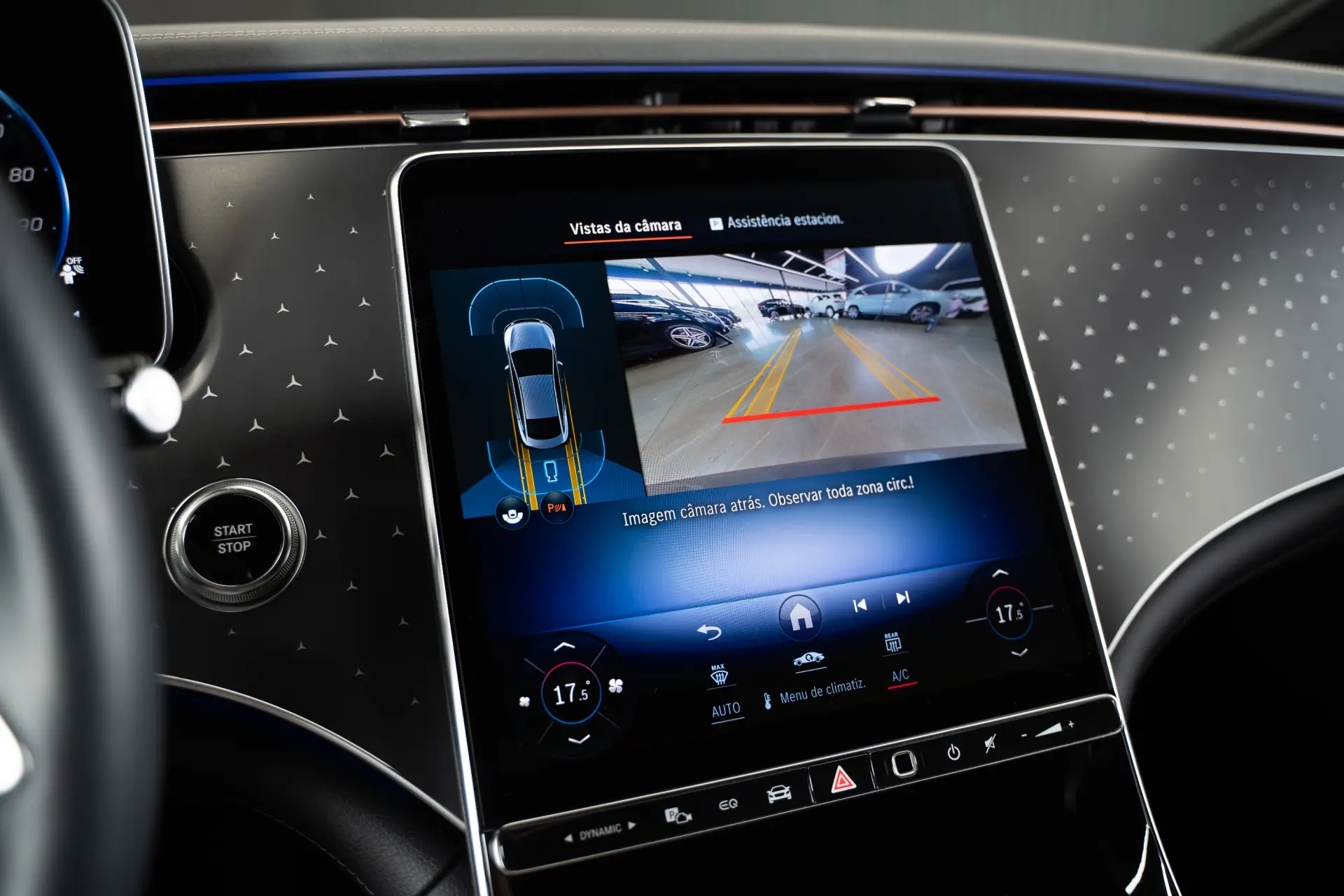 Mercedes-Benz EQE 300 Electric Art 24