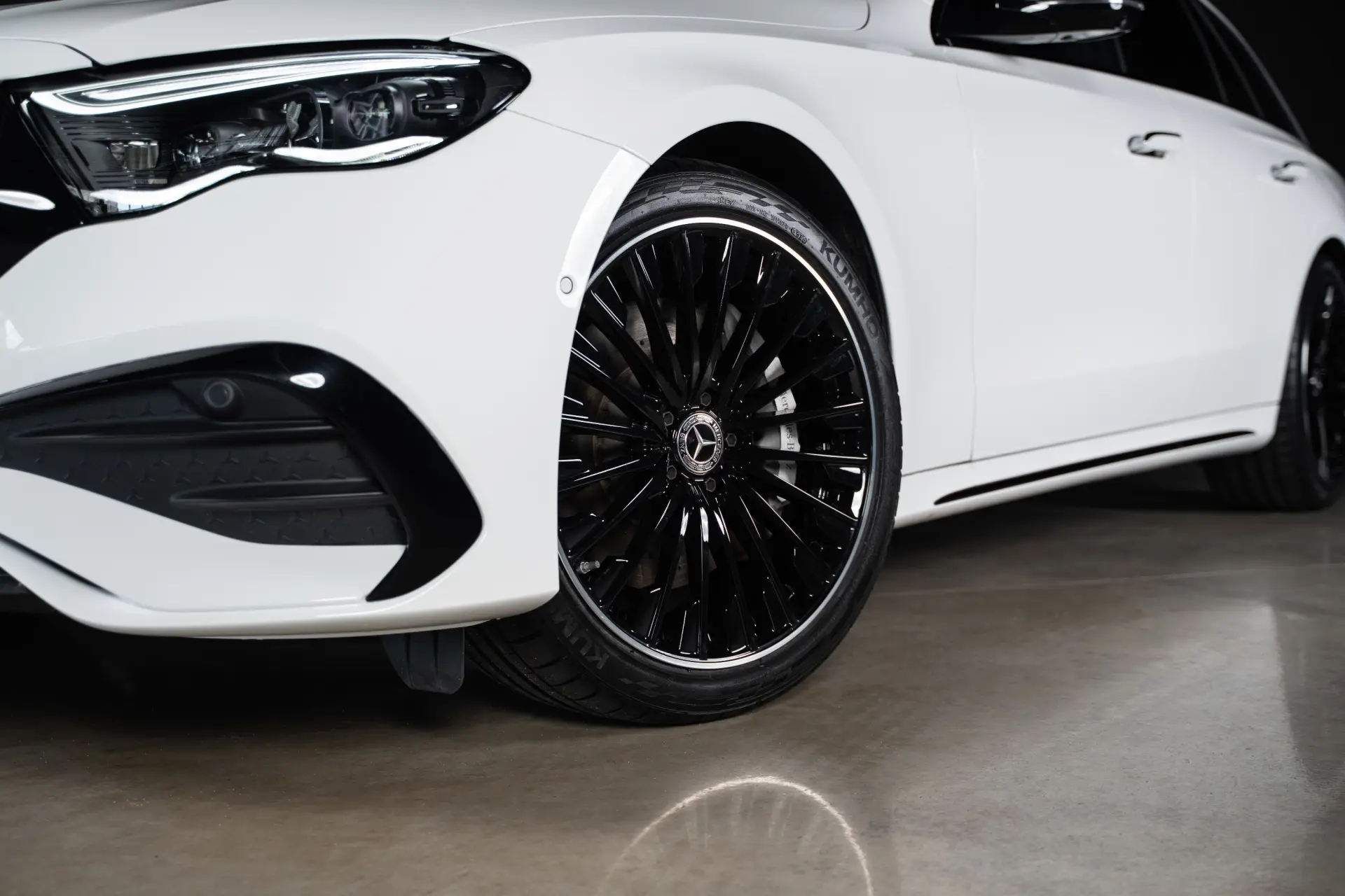 Mercedes-Benz E 300 de 4Matic AMG Line 8