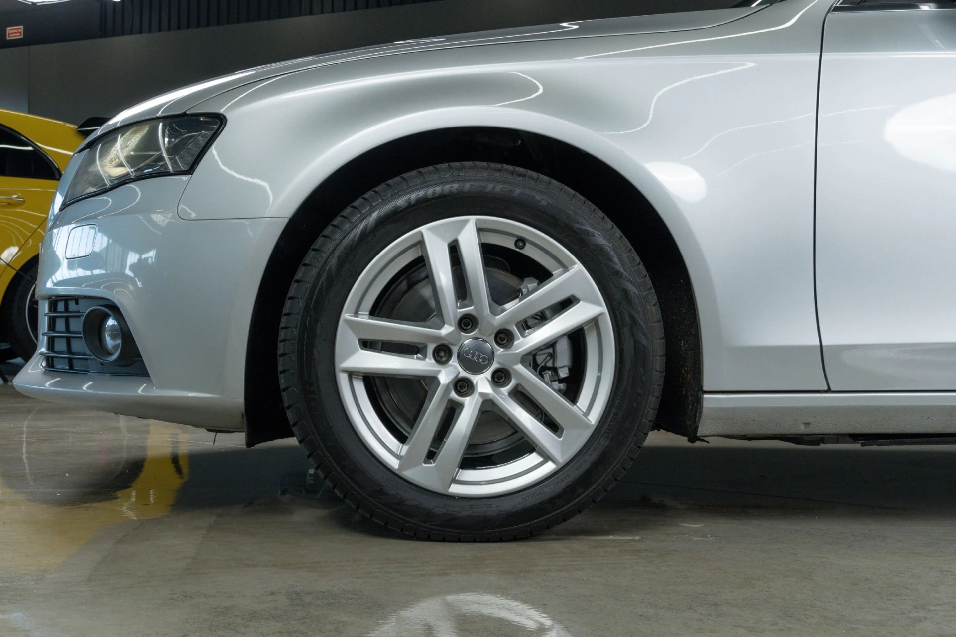 Audi A4 2.0 TDI Exclusive 5