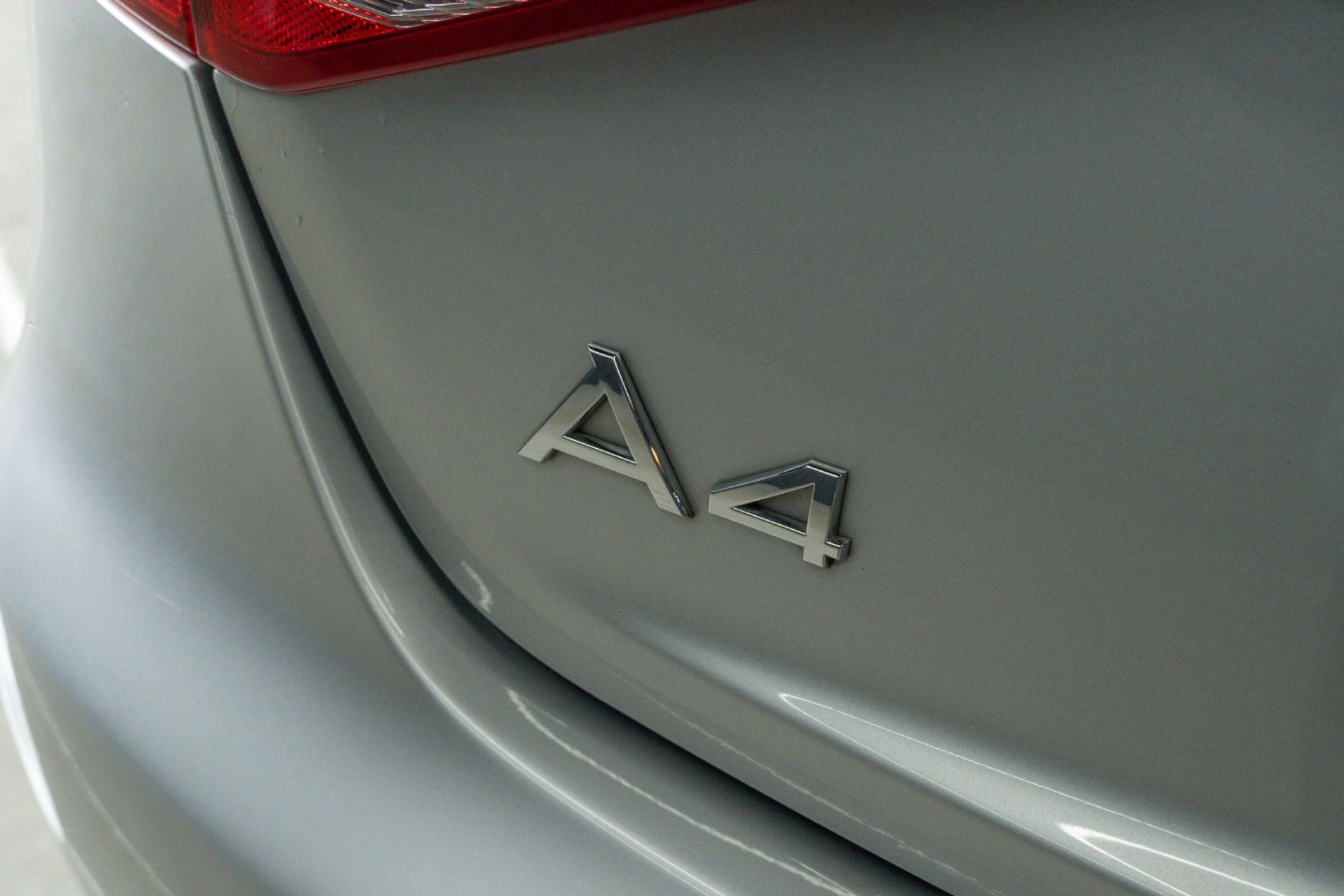Audi A4 2.0 TDI Exclusive 7