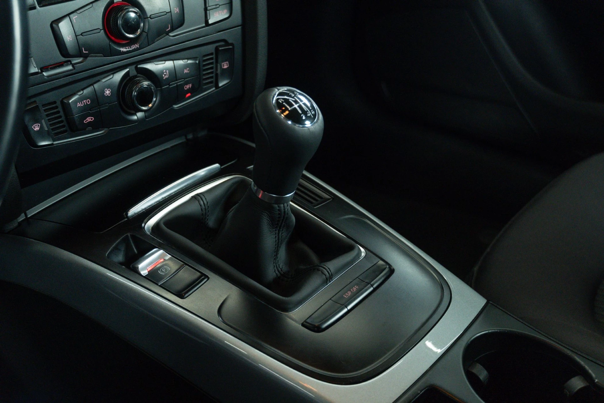 Audi A4 2.0 TDI Exclusive 16