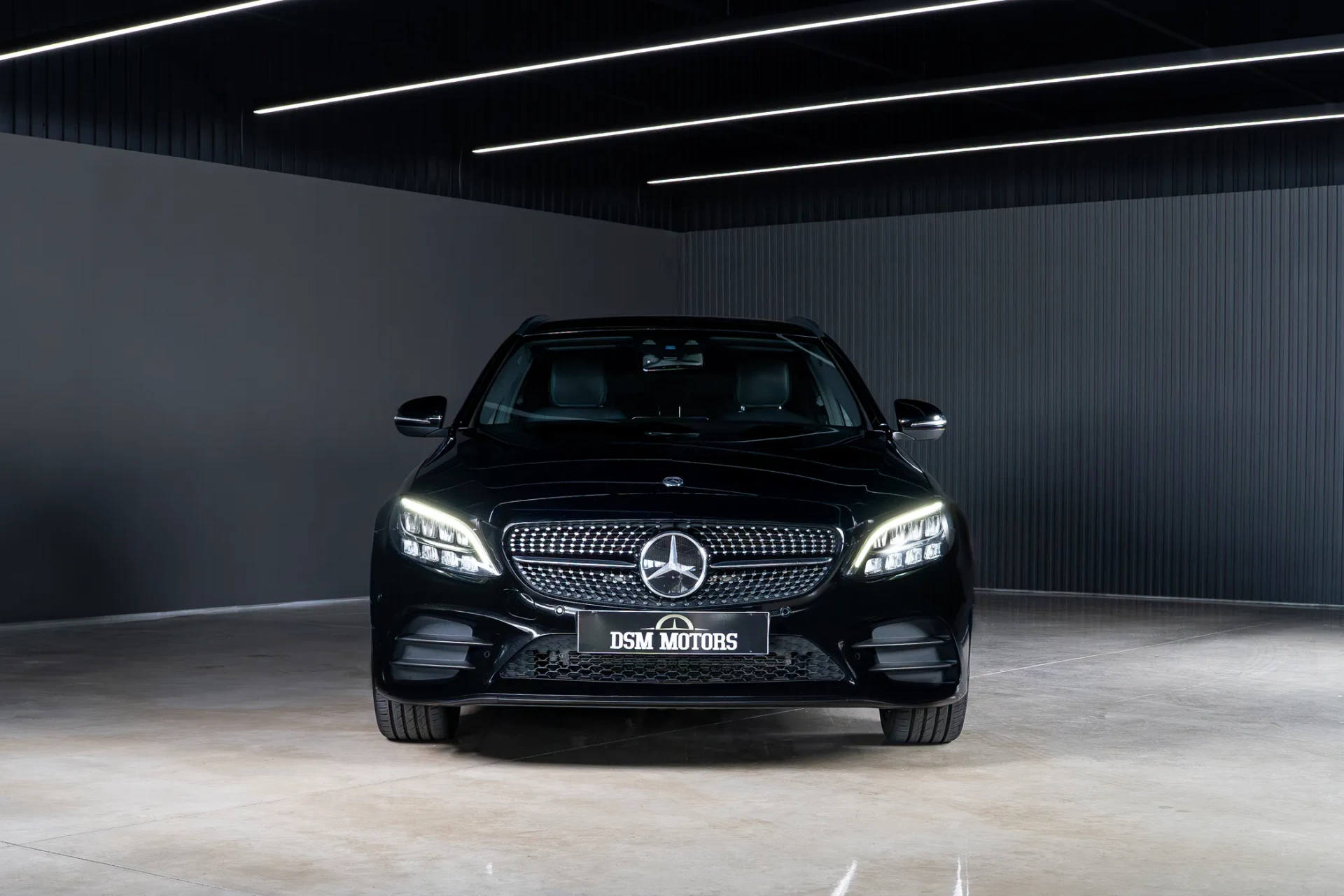 Mercedes-Benz C 300 e AMG Line 2