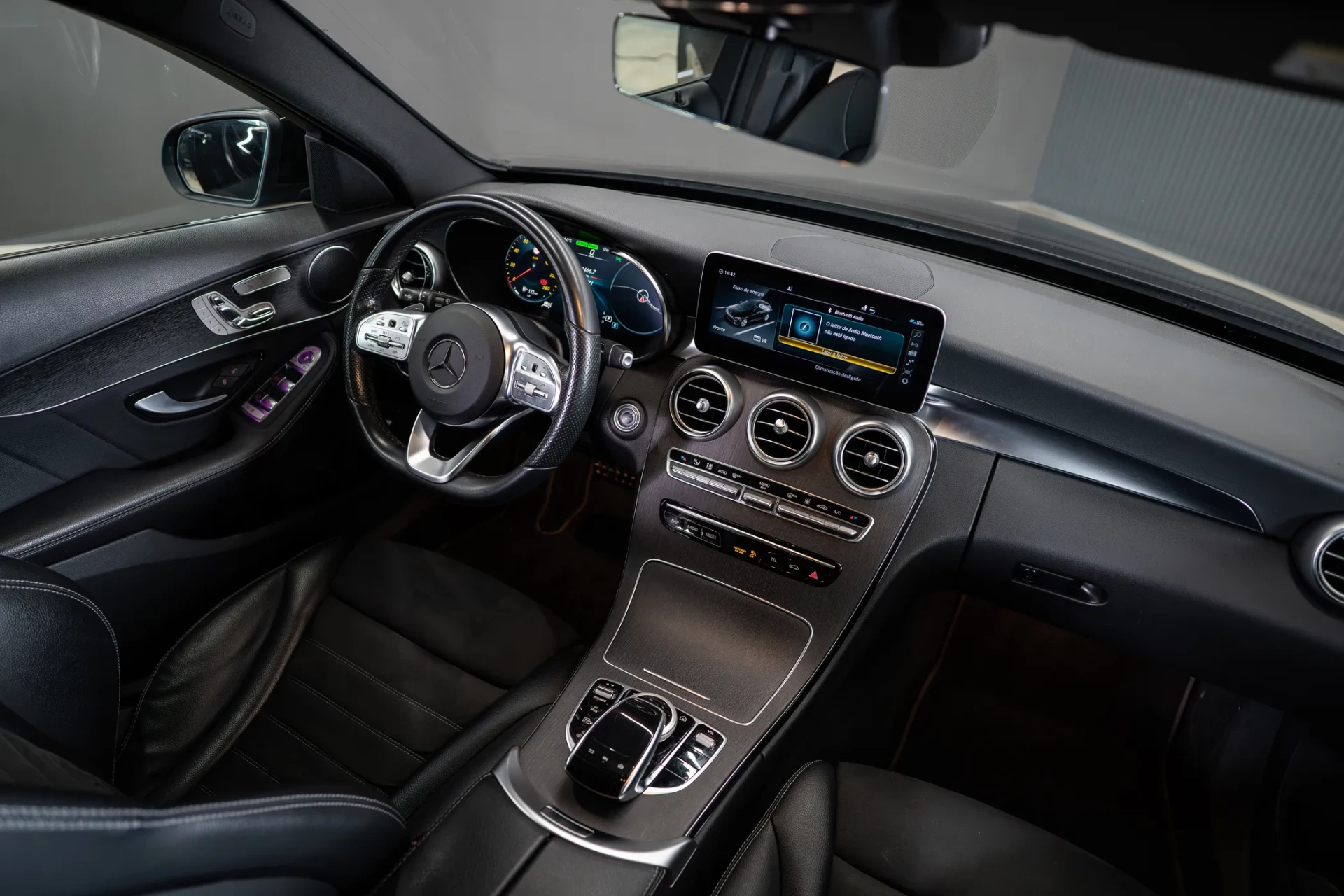 Mercedes-Benz C 300 e AMG Line 13