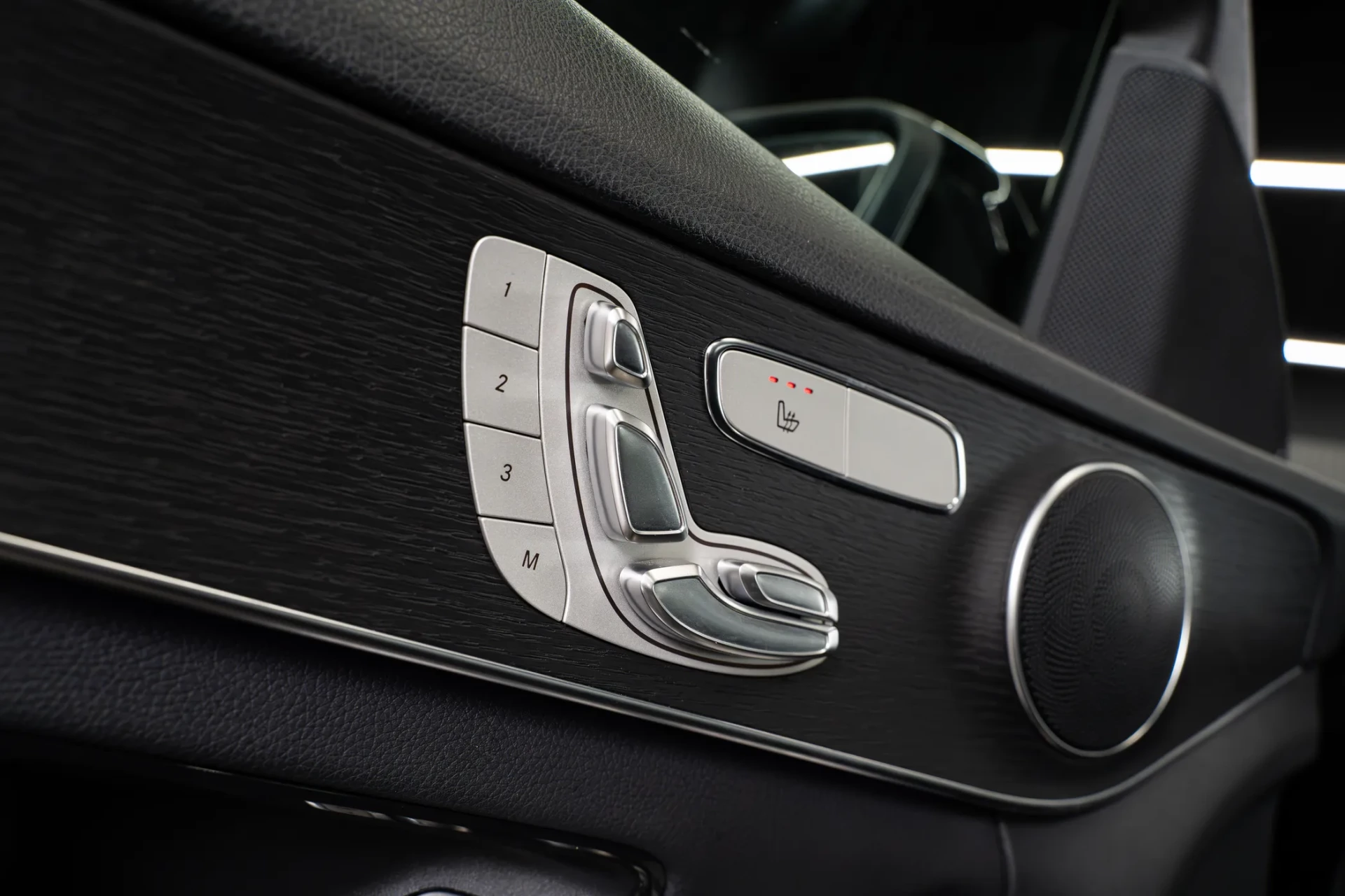 Mercedes-Benz C 300 e AMG Line 20