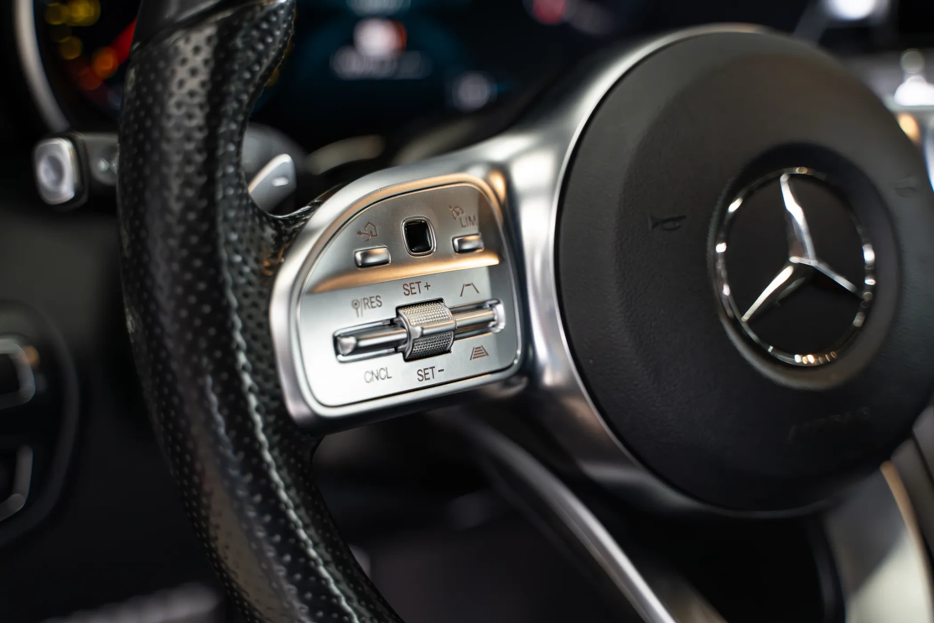 Mercedes-Benz C 300 e AMG Line 23