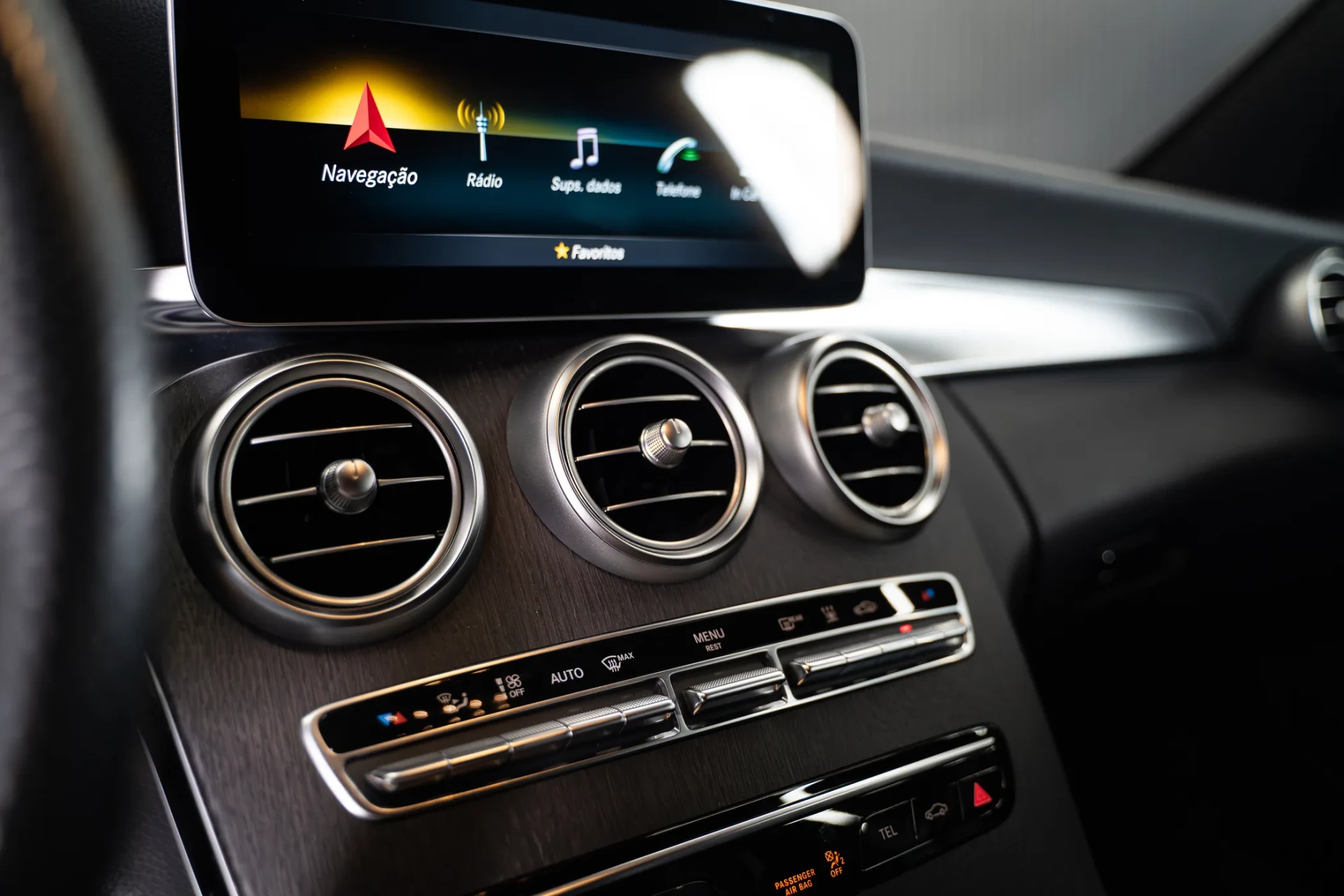 Mercedes-Benz C 300 e AMG Line 33
