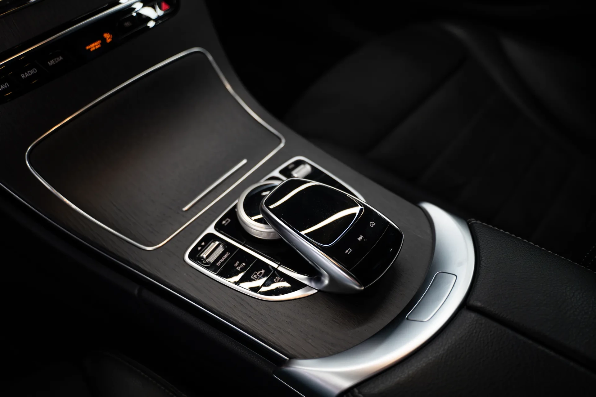 Mercedes-Benz C 300 e AMG Line 35