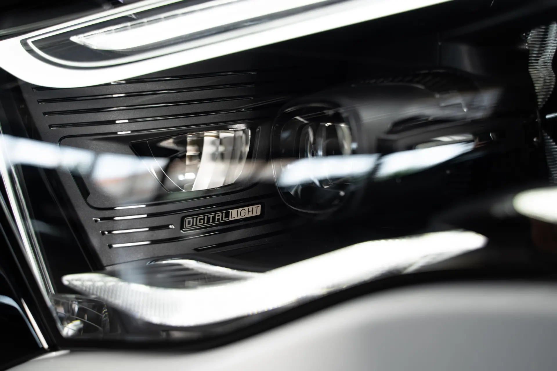 Mercedes-Benz E 300 de 4Matic AMG Line 7
