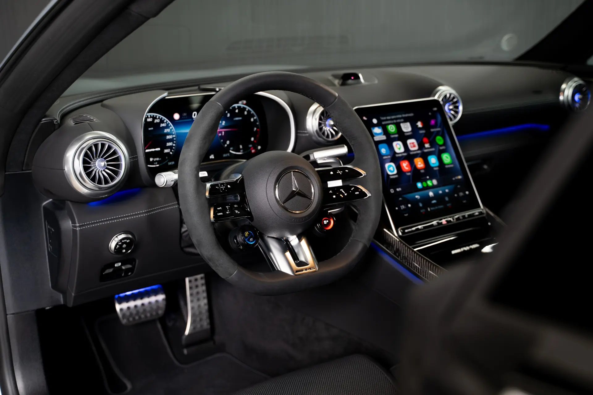 Mercedes-Benz AMG GT 63 PRO 4MATIC+ Speedshift.MCT 9G 27