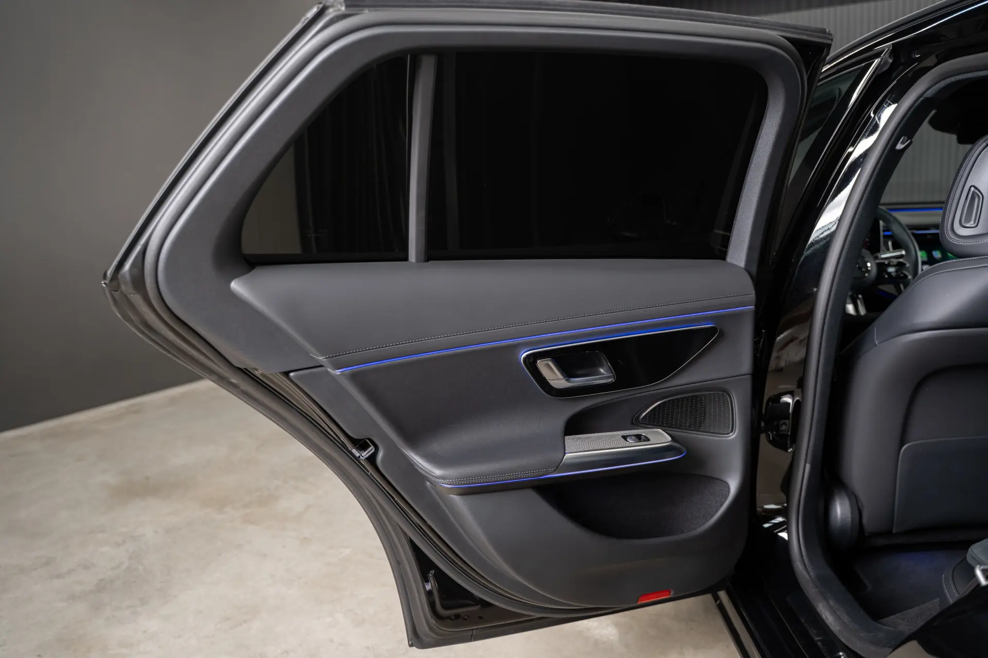 Mercedes-Benz E 300 e Station 48