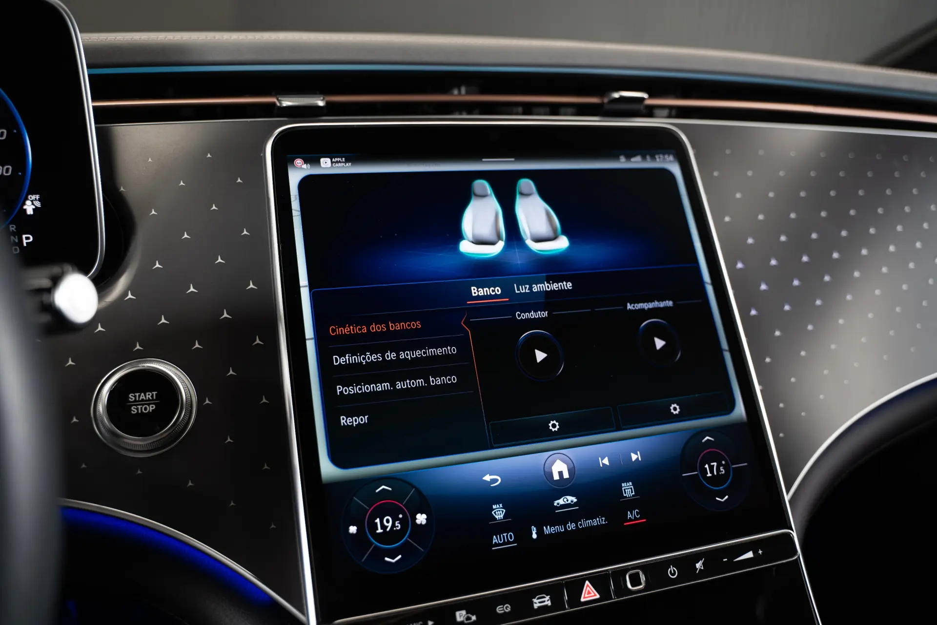 Mercedes-Benz EQE 300 Electric Art 31