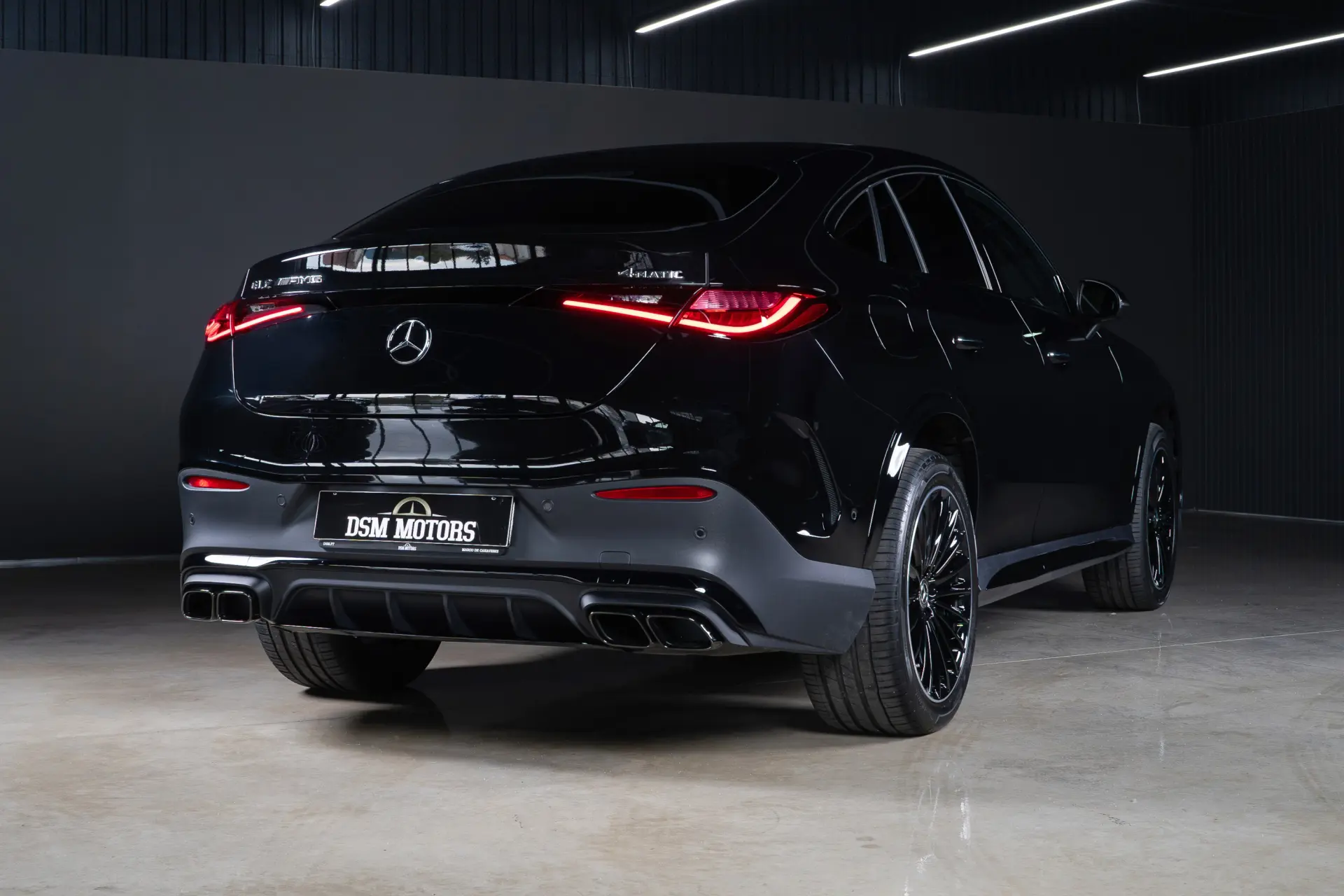 Mercedes-Benz GLC 300 de Coupe 4Matic 9G-TRONIC AMG Line Advanced 4