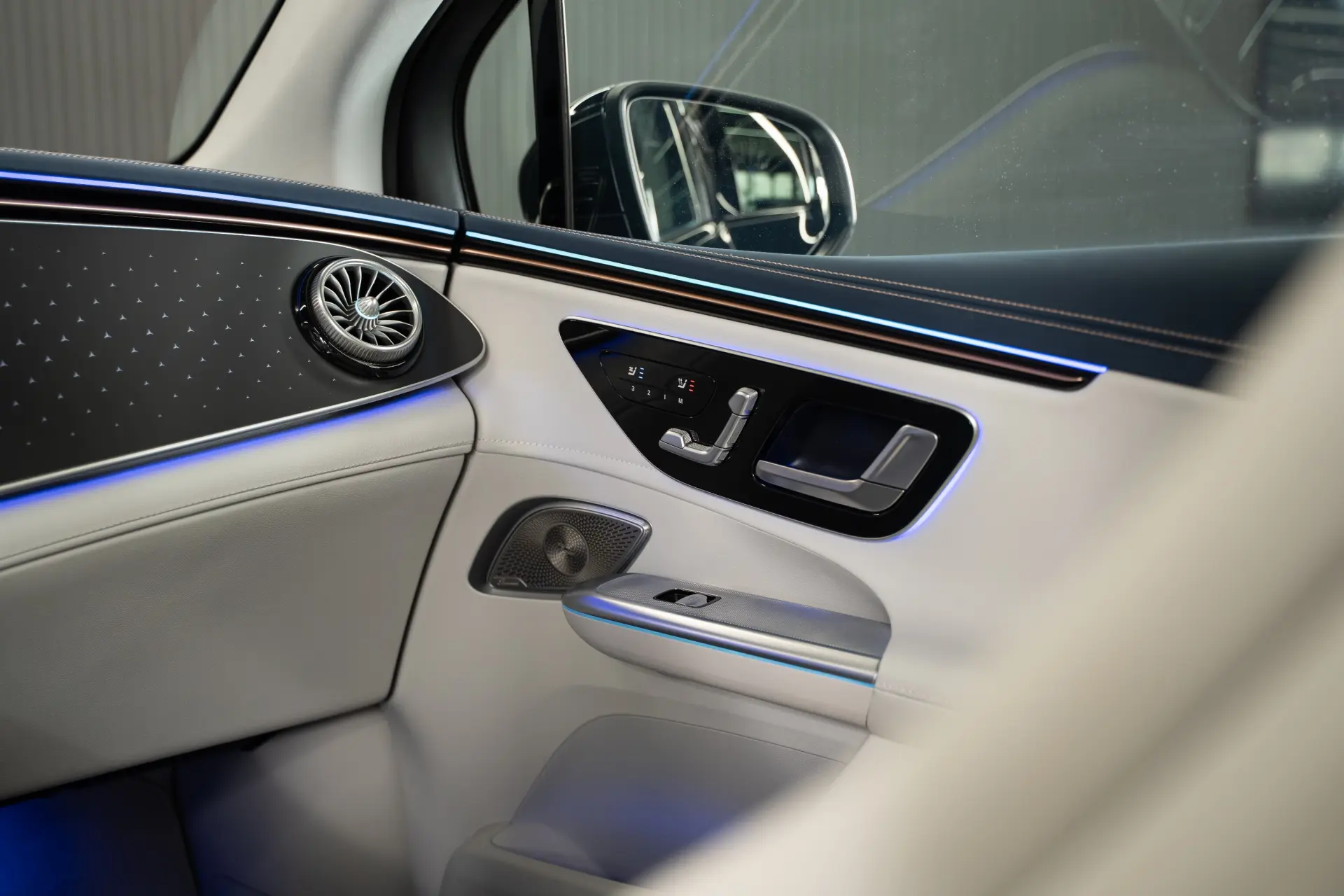Mercedes-Benz EQE SUV 350+ AMG Line Premium 49