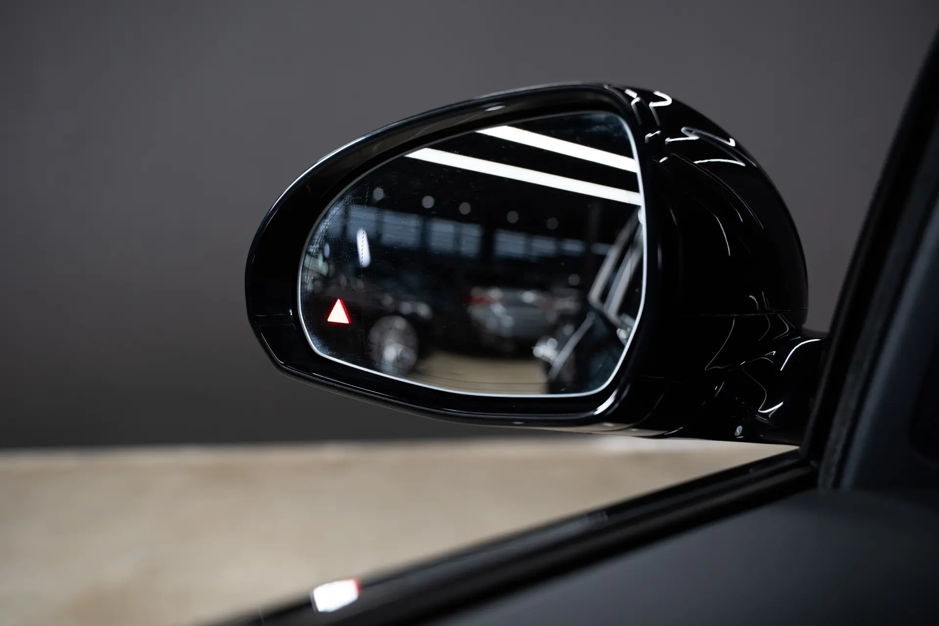 Mercedes-Benz E 300 e Station 12