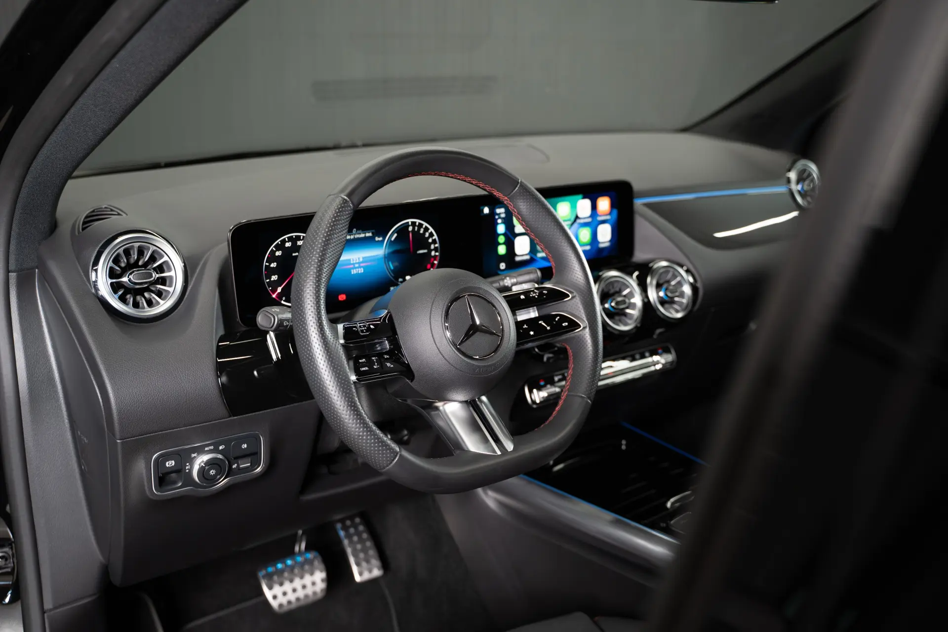Mercedes-Benz GLA 250 e AMG Line 19