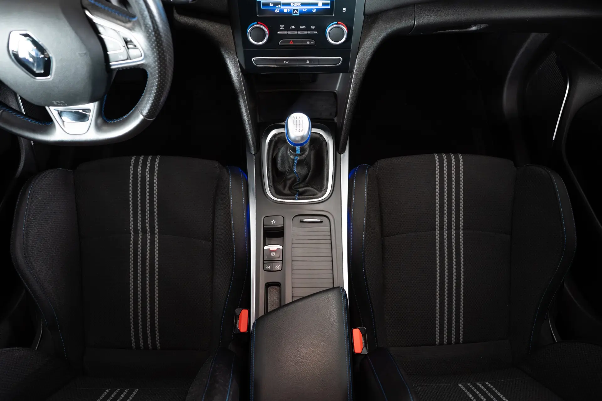 Renault Mégane Sport Tourer 1.5 Blue dCi GT Line 38