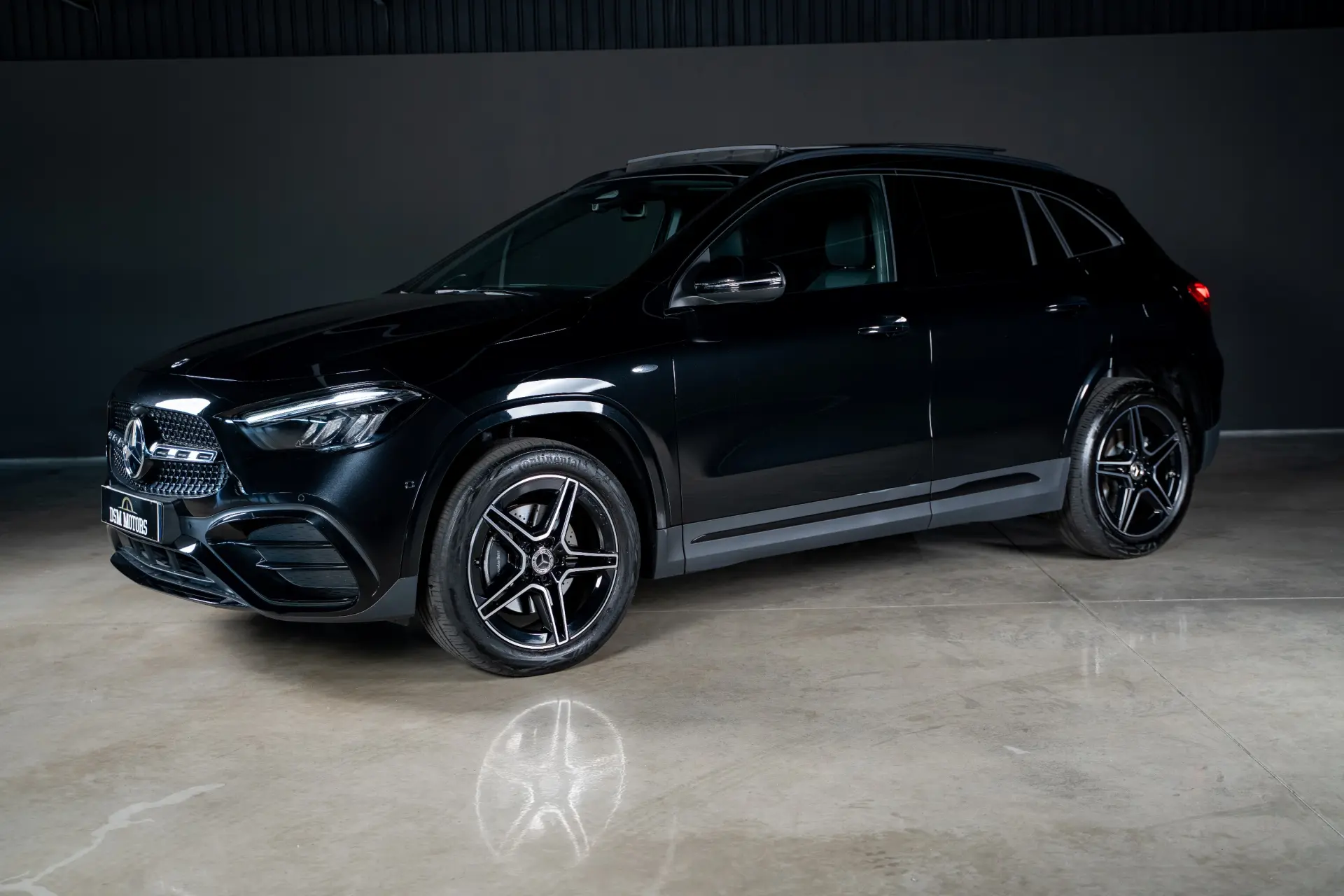 Mercedes-Benz GLA 250 e AMG Line 52