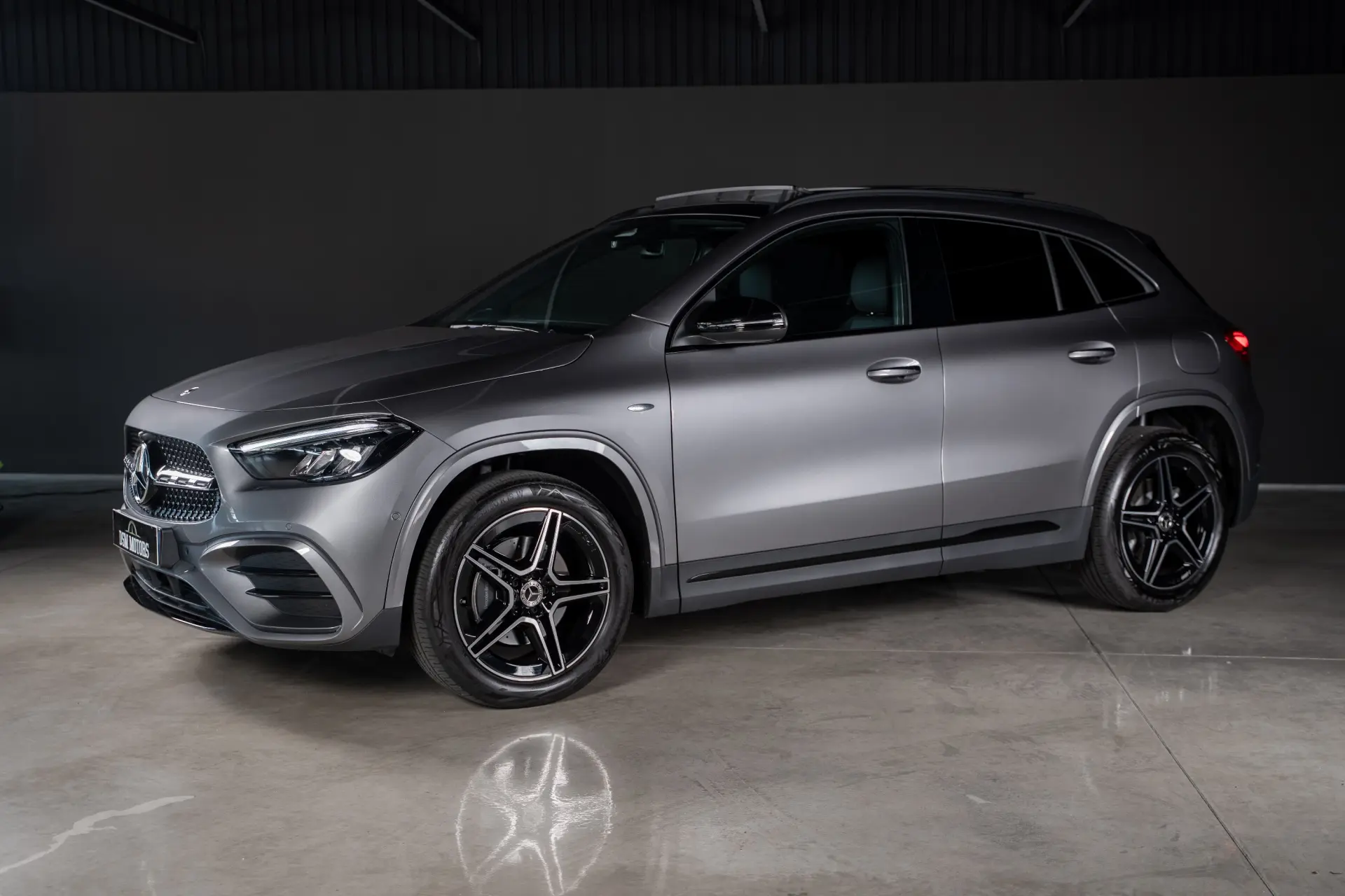 Mercedes-Benz GLA 250 e AMG Line 53
