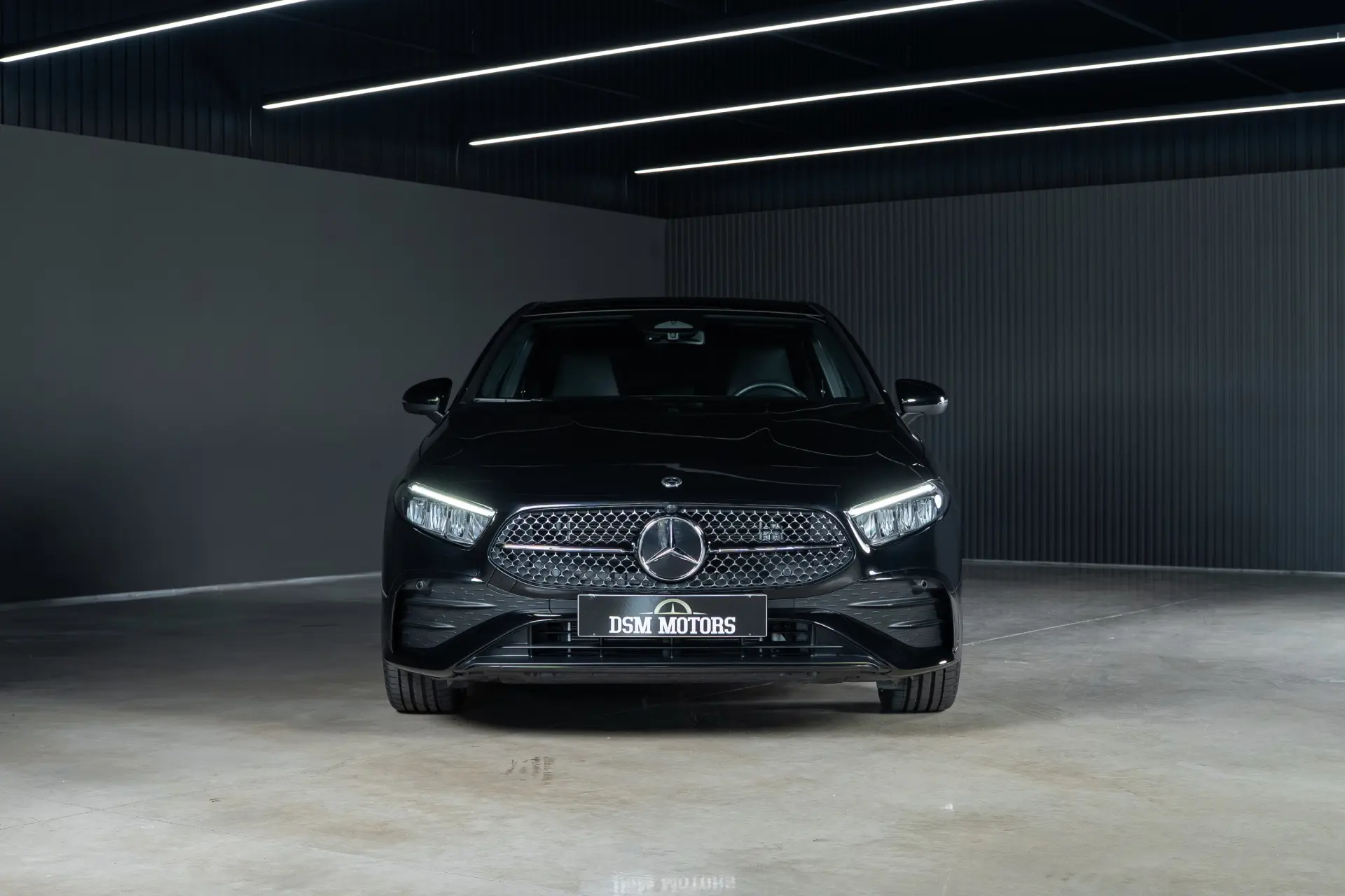 Mercedes-Benz A 250 e 8G-DCT AMG Line 3
