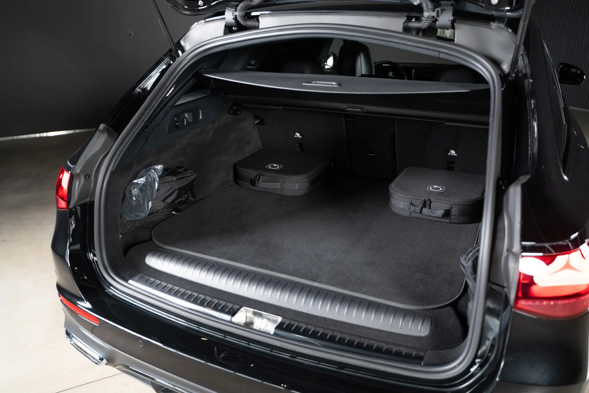 Mercedes-Benz E 300 e Station 57