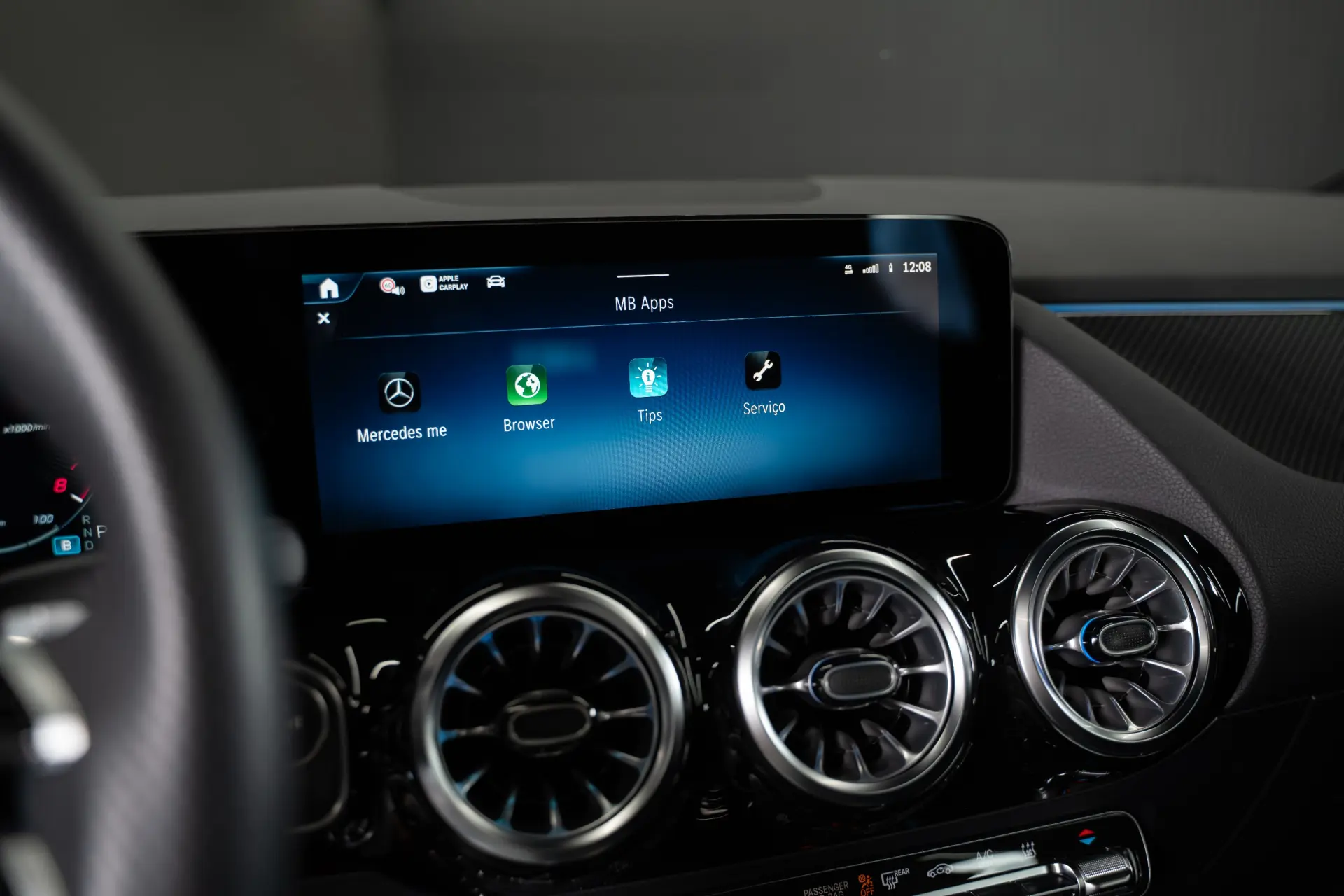 Mercedes-Benz GLA 250 e AMG Line 32