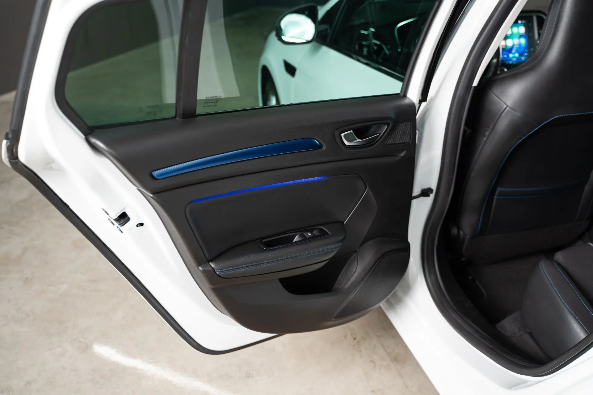 Renault Mégane Sport Tourer 1.5 Blue dCi GT Line 44