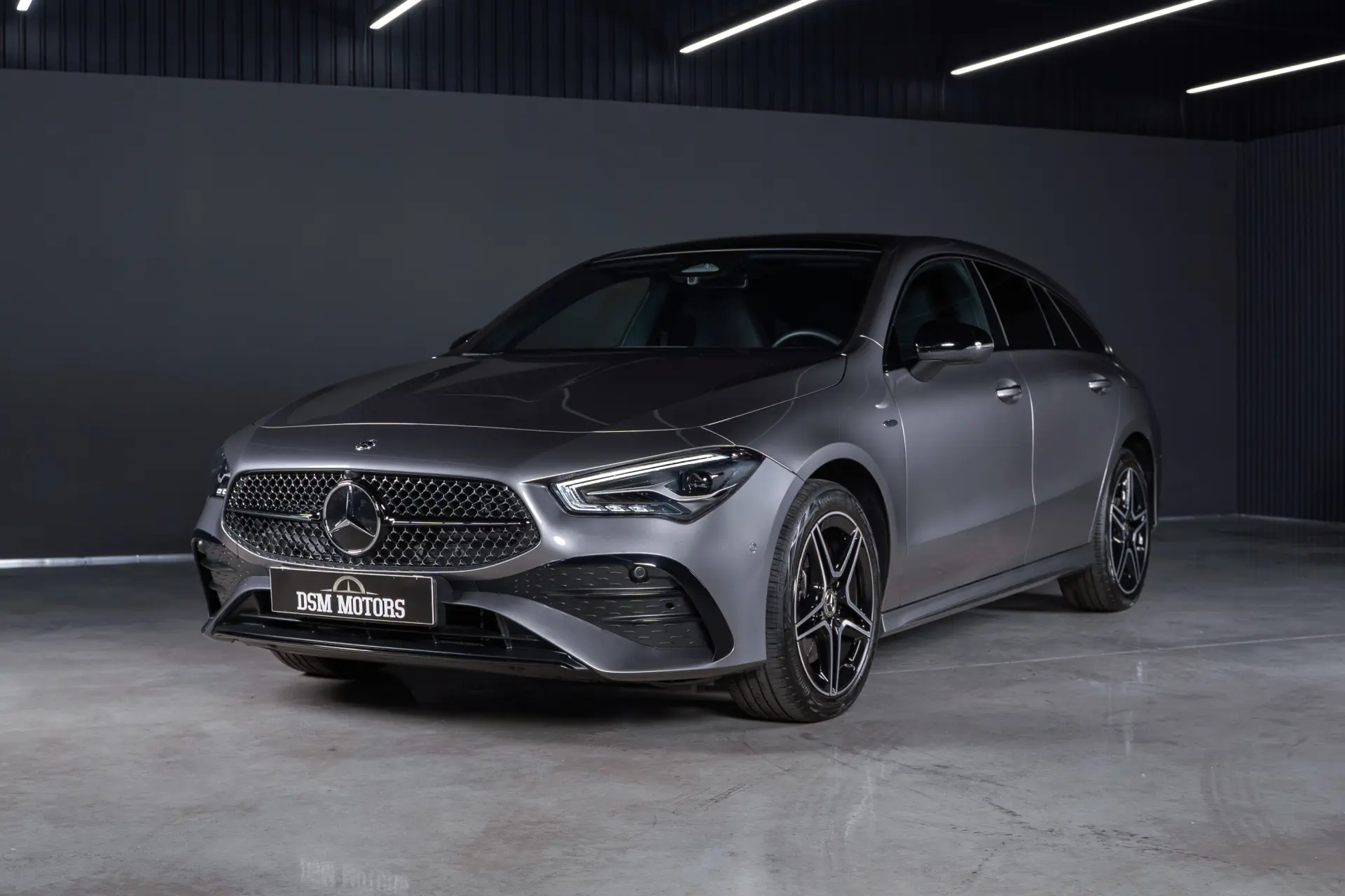Mercedes-Benz CLA 250 e Shooting Brake AMG Line 1