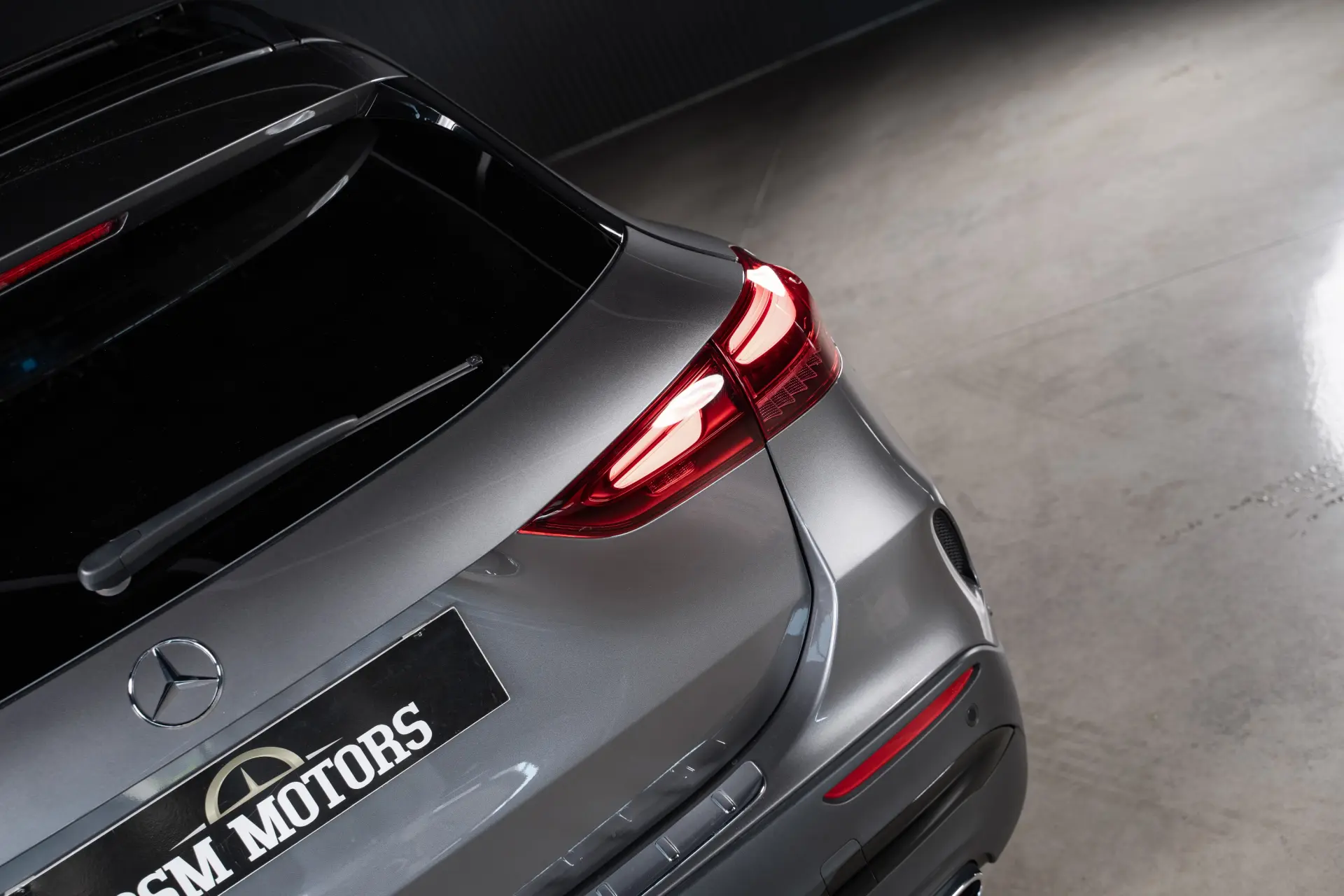 Mercedes-Benz GLA 250 e AMG Line 10