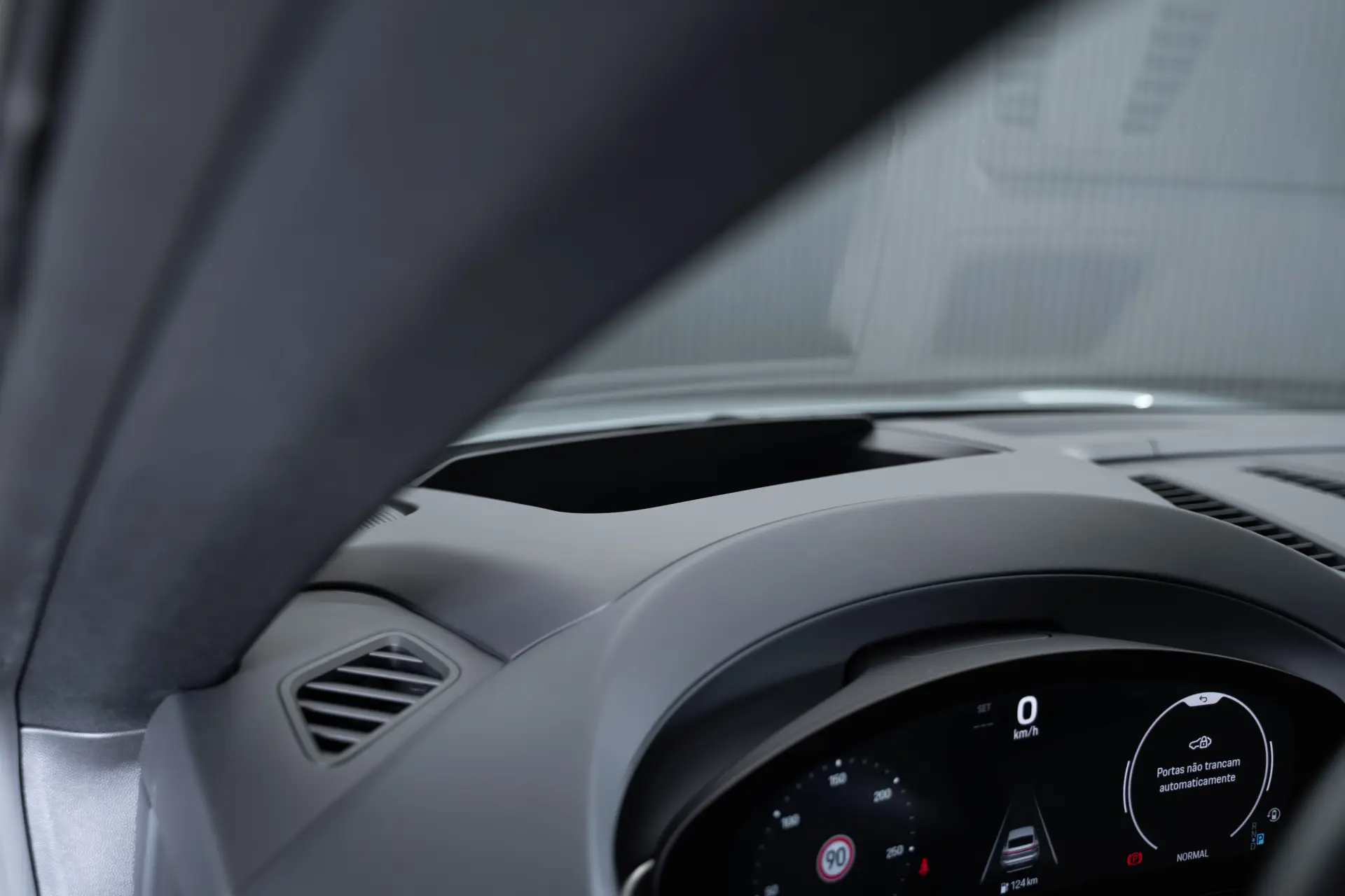 Porsche Macan Electric 24
