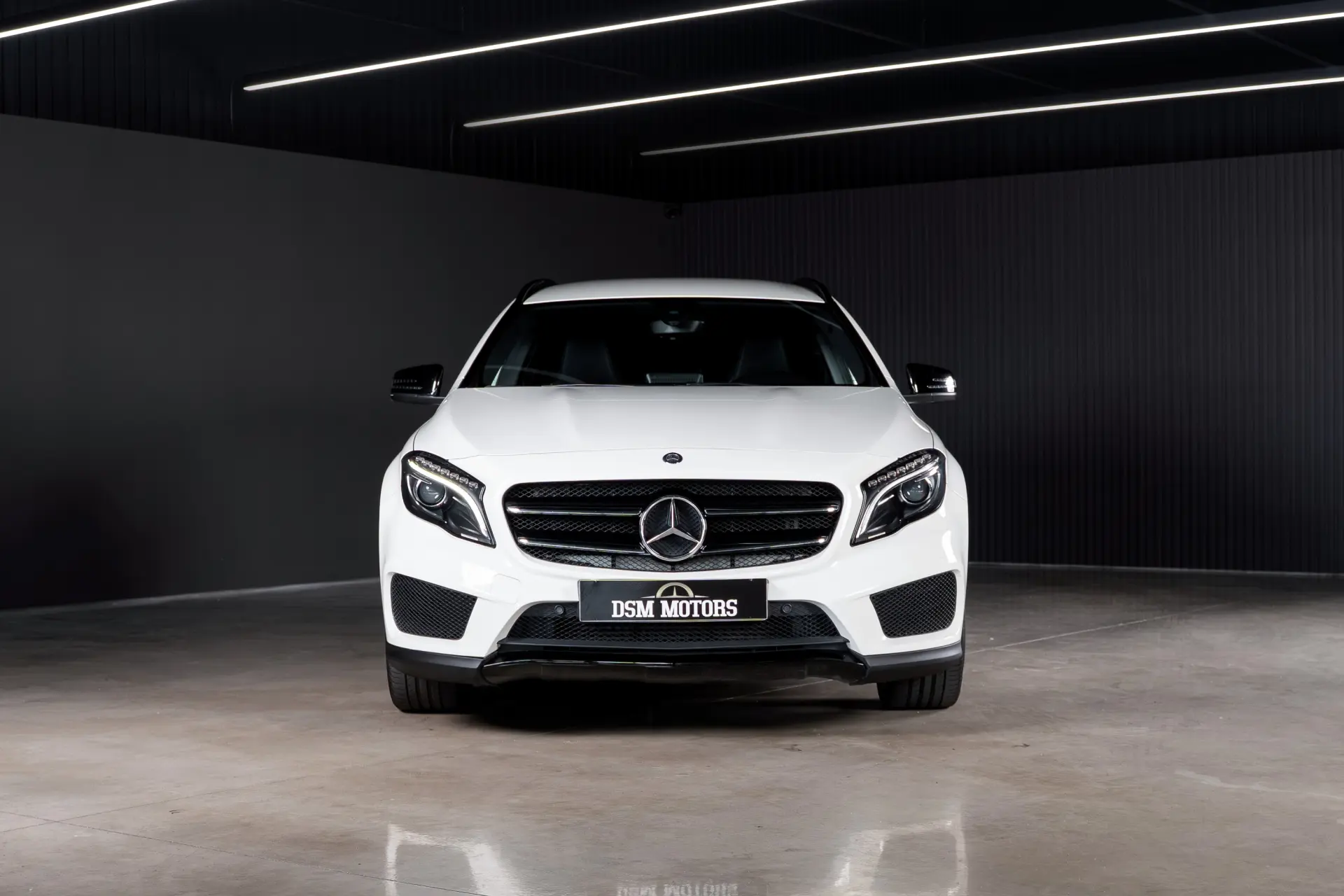 Mercedes-Benz GLA 200 AMG Line 3