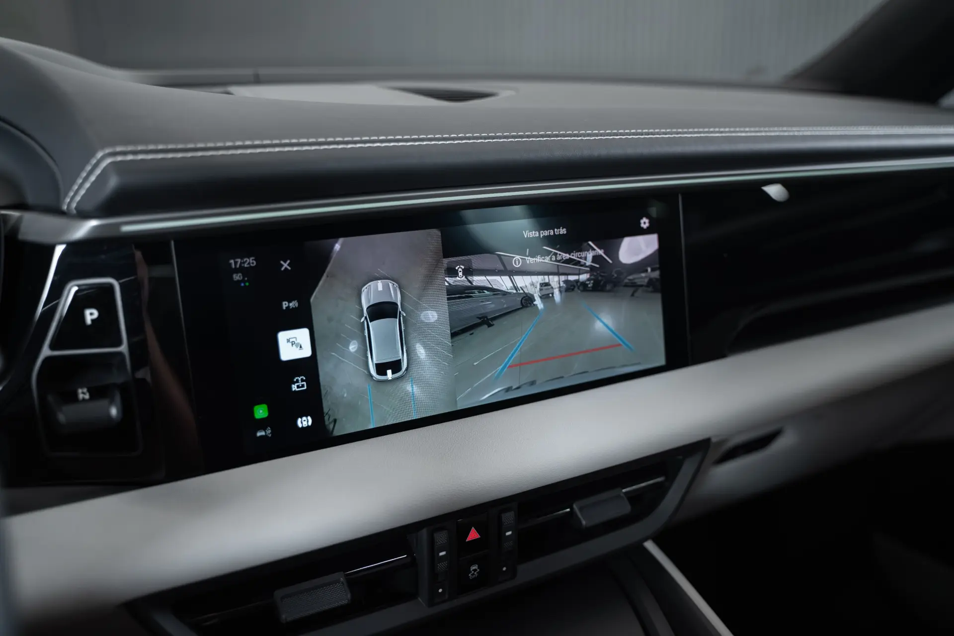 Porsche Macan Electric 30