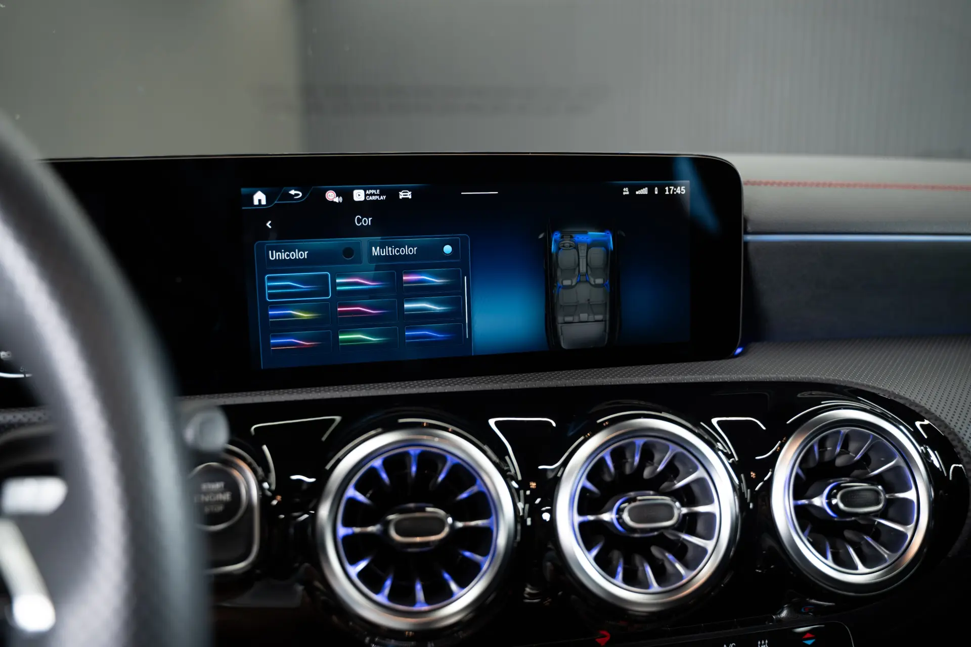Mercedes-Benz CLA 250 e Shooting Brake AMG Line 33