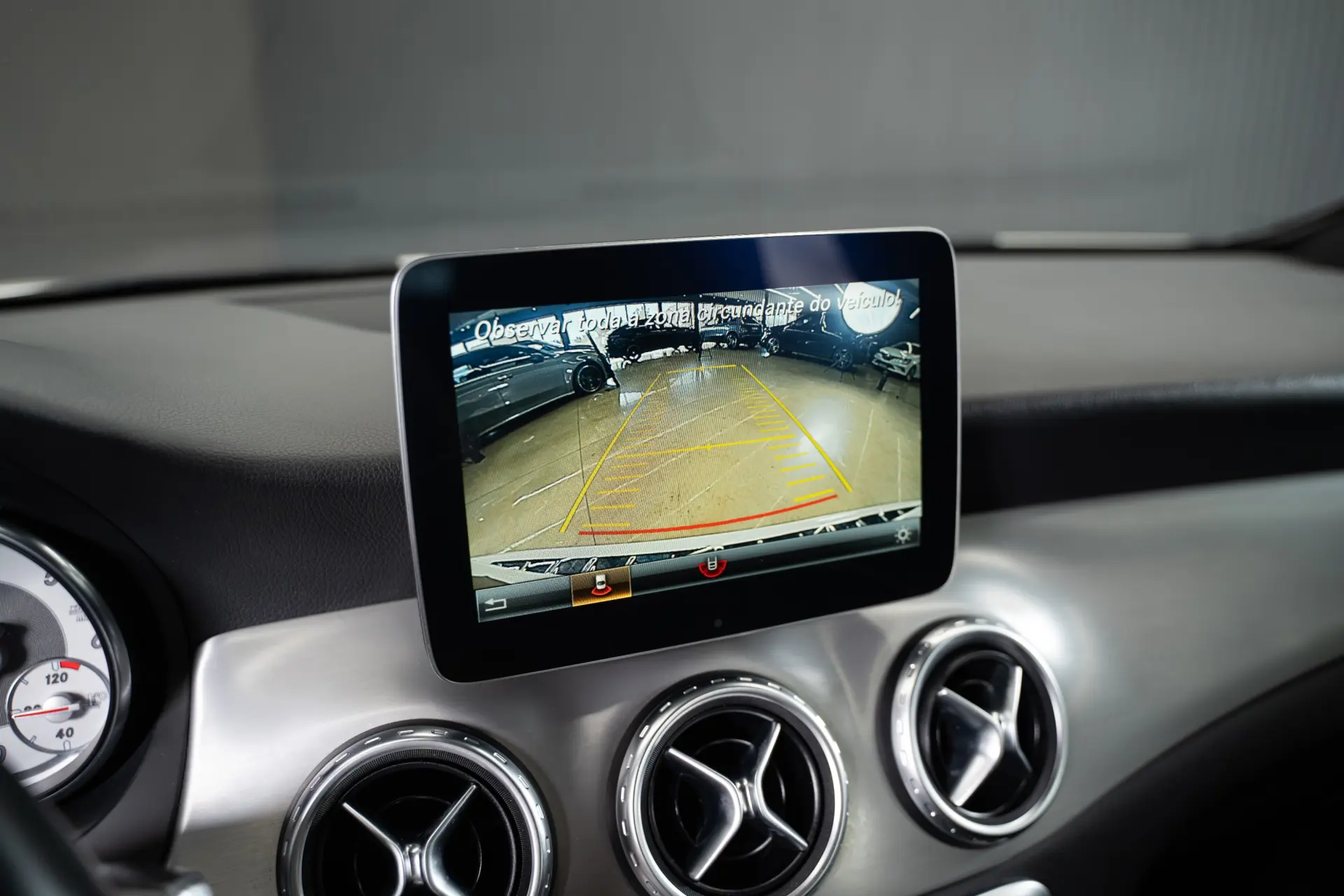 Mercedes-Benz GLA 200 AMG Line 23