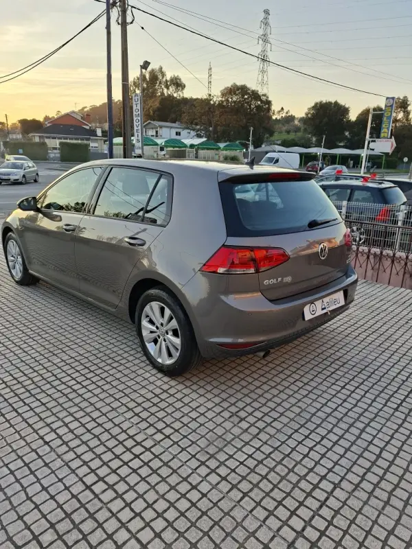 Volkswagen Golf 1.6 TDi GPS Edition DSG 10