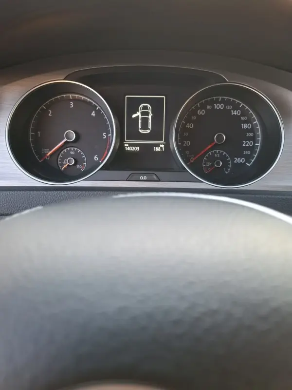 Volkswagen Golf 1.6 TDi GPS Edition DSG 15