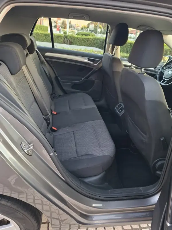 Volkswagen Golf 1.6 TDi GPS Edition DSG 23