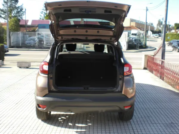 Renault Captur 1.5 dCi Exclusive C/Pneu 10